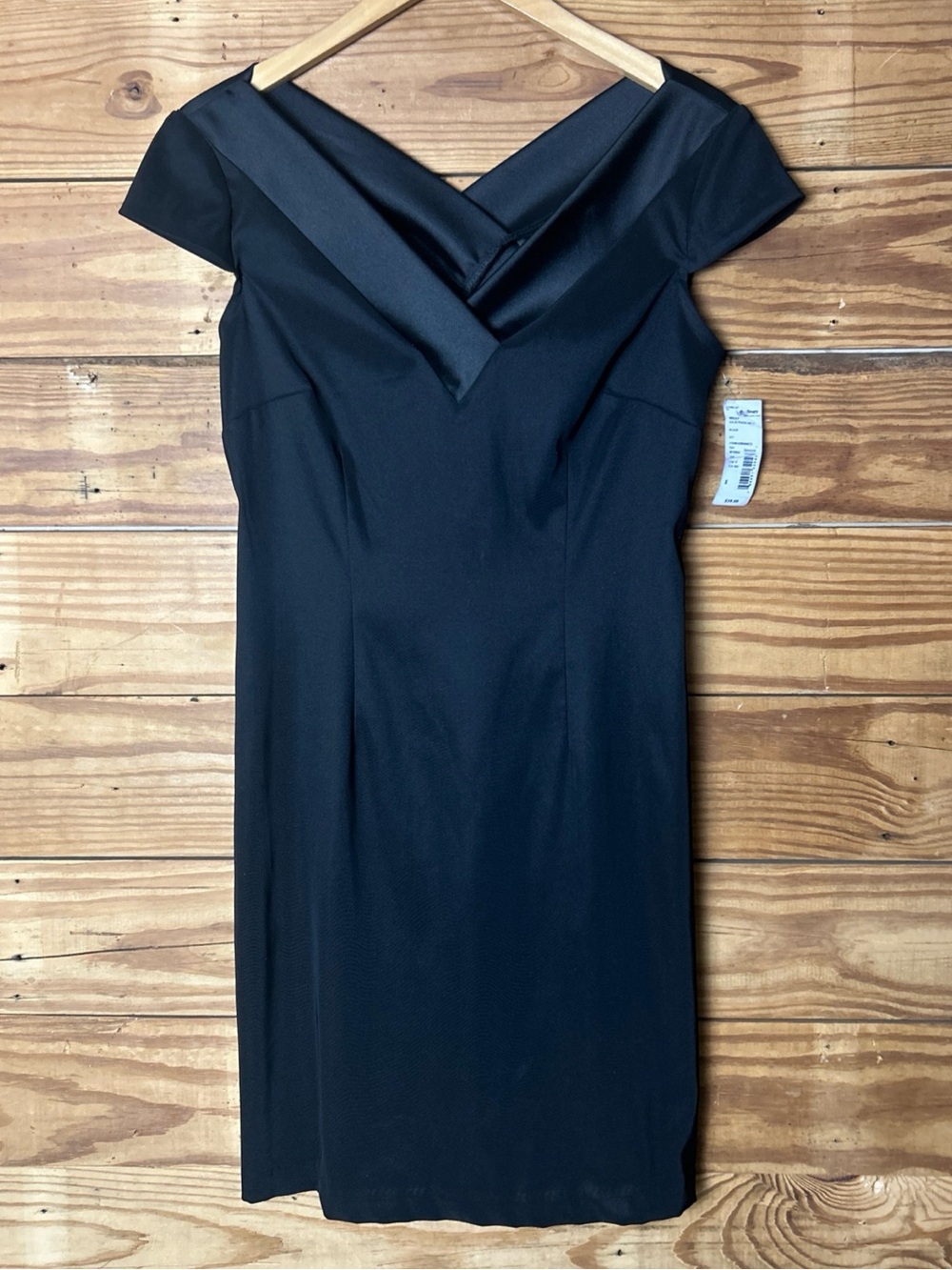 connected apparel Black Off-Shoulder Midi Dress